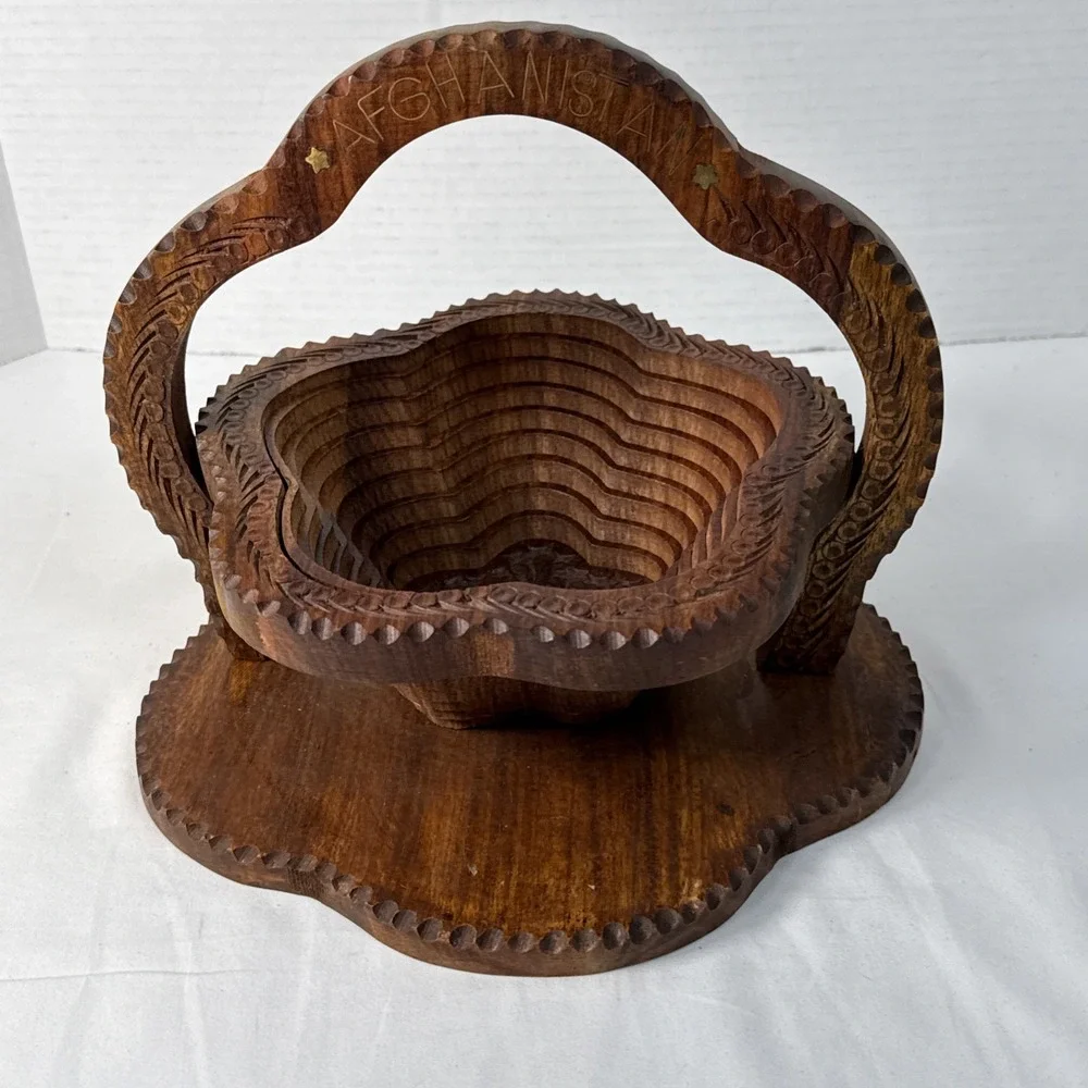 VTG.Folding Spiral Collapsible Wooden Swivel To Close. Afghanistan. bowl 7.5